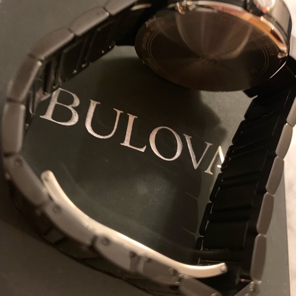 Bulova Mens Watch - Picture 3 of 3